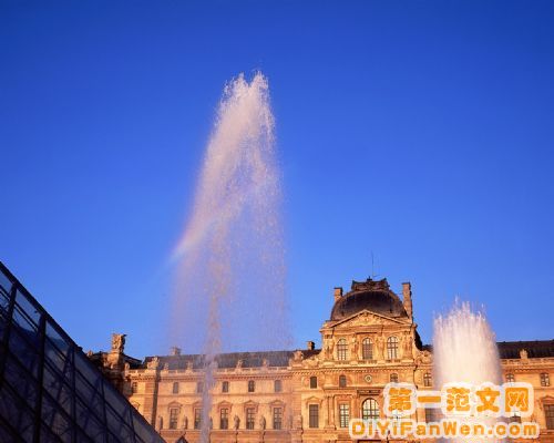 巴黎神聖美麗的古建築圖片
