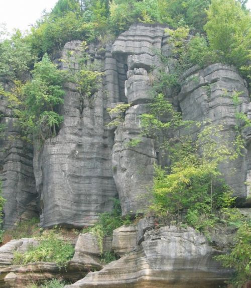 湖北梭布埡石林圖片