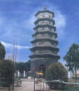 朦朧塔圖片