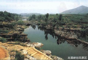 龍潭峽谷圖片