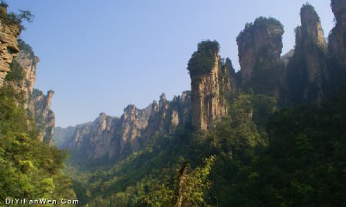 張家界砂岩峰林圖片
