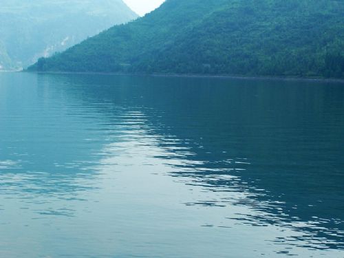 高山湖泊：馬湖圖片