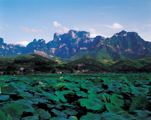 張家界天門山圖片