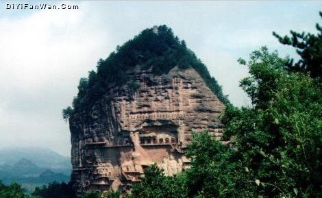 麥積山石窟圖片