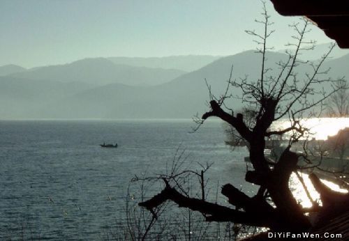 瀘沽湖風光圖片
