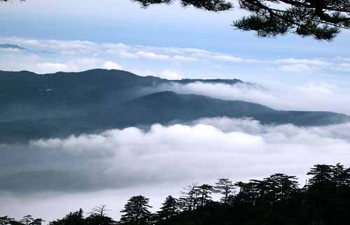 大別山主峰景區