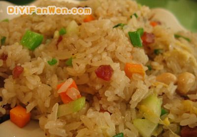 一團和氣（生炒糯米飯）