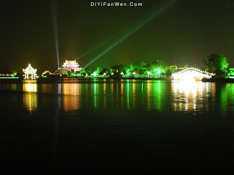 開封龍亭夜景圖片