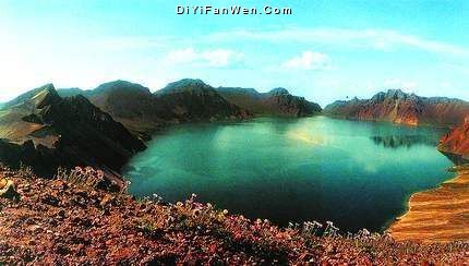 長白山天池圖片