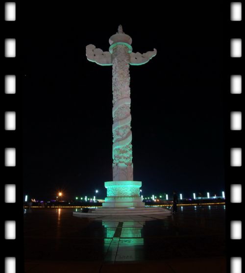大連星海廣場夜景圖片