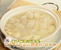 蓮子銀耳燉雪梨
