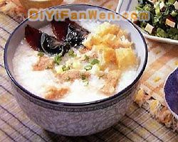 雞肉皮蛋粥