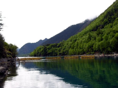 錯高湖圖片