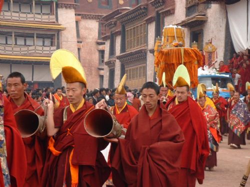 強巴林寺圖片
