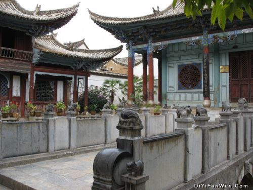 紅河之旅—石屏寶秀鎮鄭營村陳氏宗祠圖片