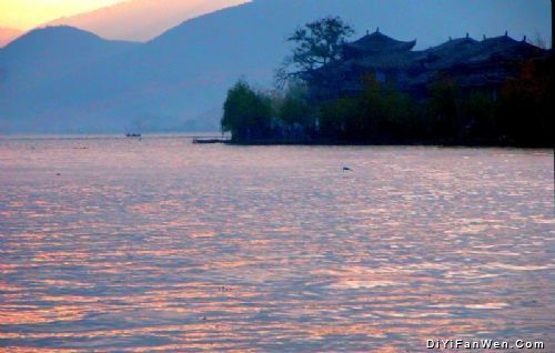 瀘沽湖景點圖片