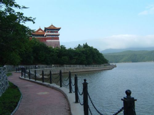 吊水樓瀑布風情圖片