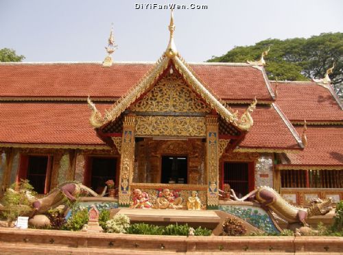 清邁城外寺廟圖片