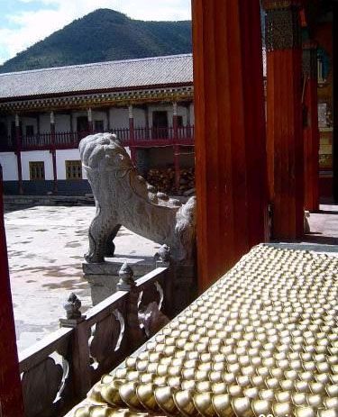 雲南迪慶香格里拉東竹林寺圖片