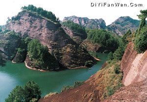 天成佳景冠豸山圖片