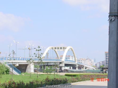 巢城遺址圖片