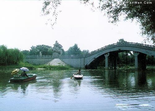 河南灞陵橋春秋樓圖片