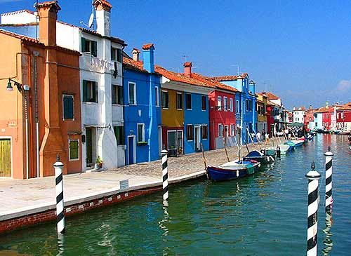 布拉諾世界上色彩最鮮亮的地方圖片