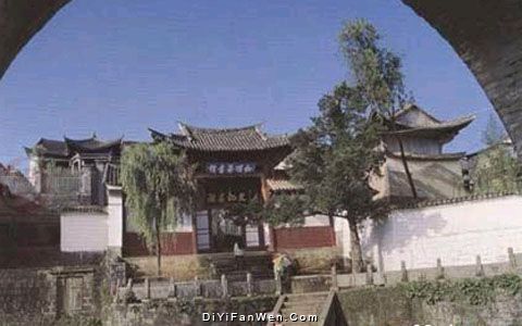 雲南曹溪寺圖片