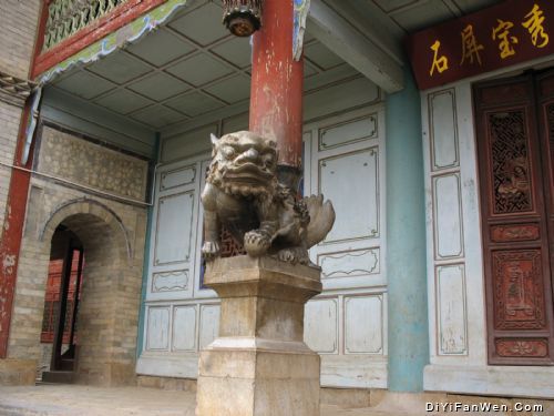紅河之旅—石屏寶秀鎮鄭營村陳氏宗祠圖片
