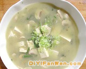 口蘑蕨菜汆豆腐
