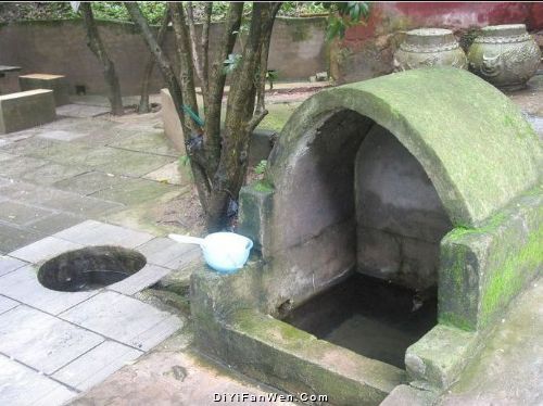 雲南岩泉禪寺圖片