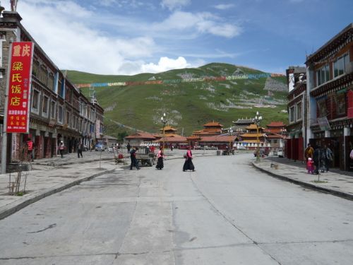 塔公寺風光圖片