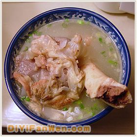 骨頭湯不宜長時間煮(圖)