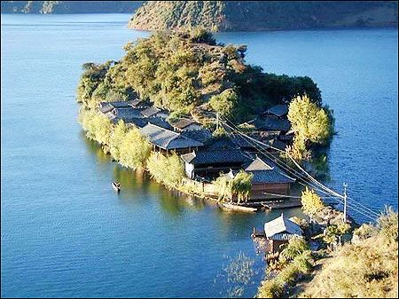 瀘沽湖圖片