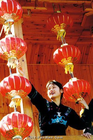 桐廬紅燈籠鄉村家園圖片