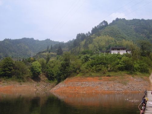 黃山豐樂湖水上人家圖片