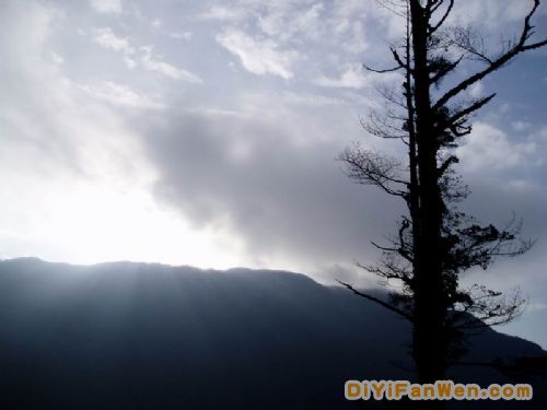 峨眉山圖片