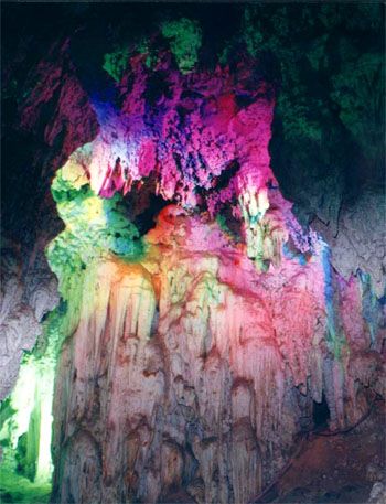 建水燕子洞圖片