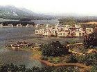 雲月湖