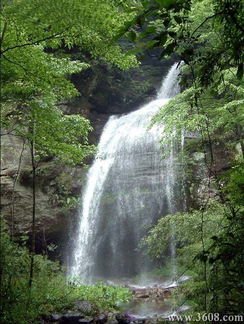 三岔湖圖片