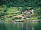 挪威小鎮的湖光山色