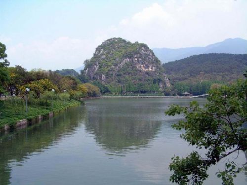 鼎湖山圖片