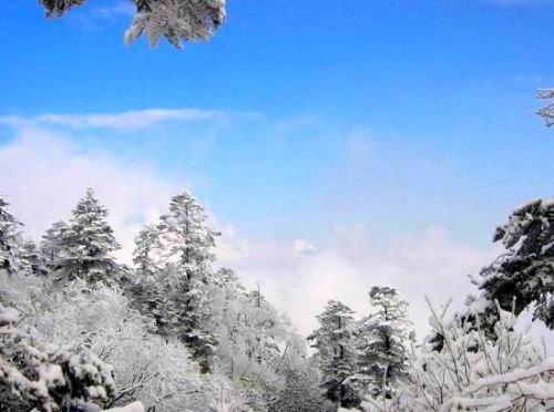 西嶺雪山圖片