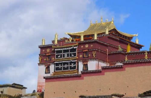 雲南松贊林寺圖片