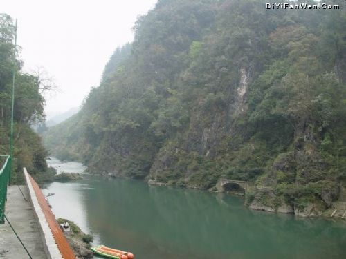猛洞河風景圖片