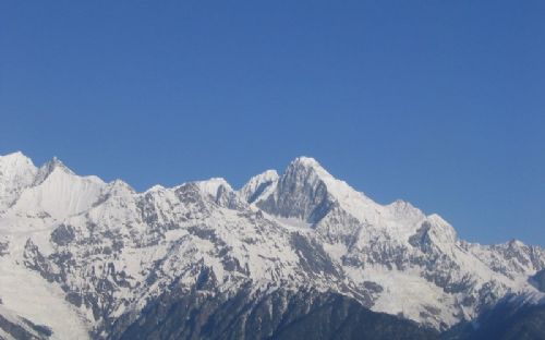 雲南梅里十三峰圖片
