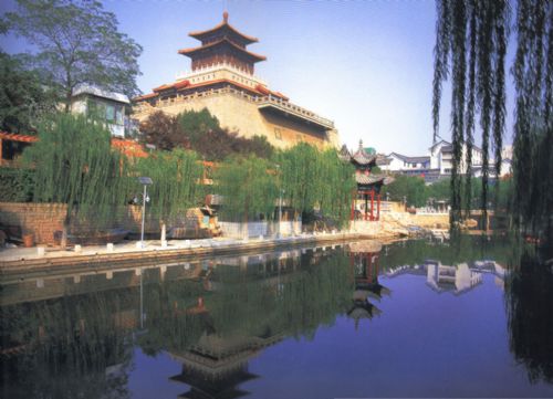 解放閣圖片