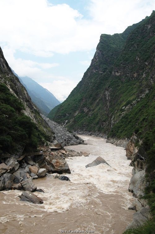 虎跳峽圖片