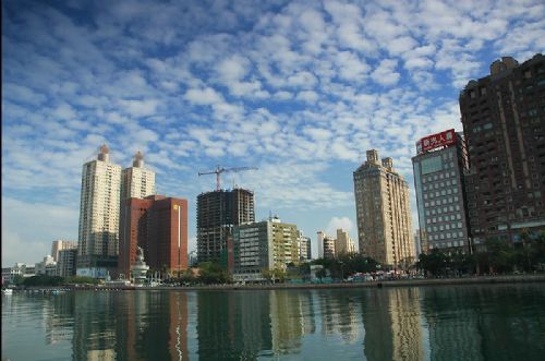 中國台灣愛河圖片