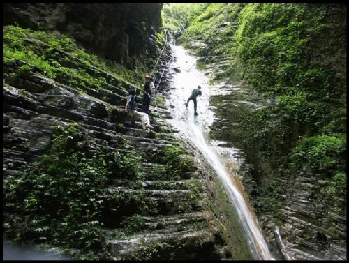 湖南坐龍峽圖片